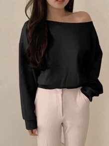 DAZY Camiseta de Manga Longa com Ombros Abertos e Cor Sólida para Mulheres, Simples e Elegante para Uso Casual Diário, Top com Ombros à Mostra para o Outono - Preto - Visão 3