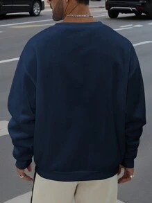 Manfinity Dauomo 大码男士字母印花长袖休闲套头连帽衫，秋冬款 - 藏蓝色 - 查看 2