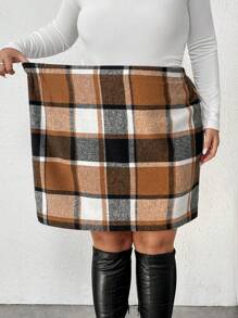 SHEIN CURVE+ Falda de franela de otoño e invierno a cuadros para mujer de talla grande