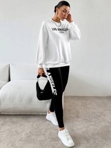 SHEIN Essnce 2 件套女式字母印花圆领运动衫和裤子休闲运动套装 - 黑與白 - 查看 5
