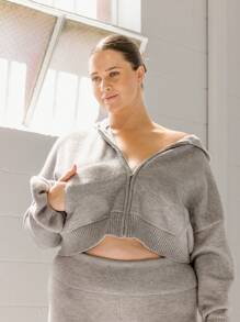 Aralina Chaqueta tipo bomber de punto con cremallera y capucha acanalada de color gris jaspeado con scrunchie a juego