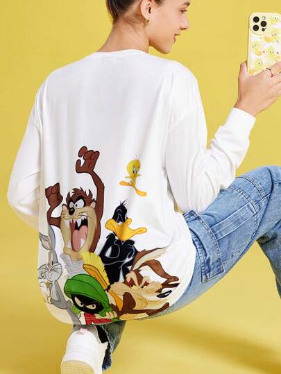 LOONEY TUNES X SHEIN Camiseta blanca de manga larga y holgada con estampado de dibujos animados y letras, de caída en los hombros, para mujer, de uso casual en primavera y otoño