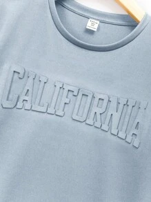 SHEIN Parte superior casual de manga corta y hombros caídos para adolescentes varones, con gráfico en inglés con relieve 3D