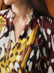 MOTF PREMIUM ALLOVER PRINT FRILL NOTCH NECK FLARE SLEEVE BELTED DRESS - Multicolor - View 3