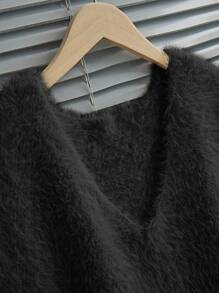 SHEIN ChicEase 女士 V 领仿貂皮毛衣背心，秋冬季休闲外套 - 黑色 - 查看 4