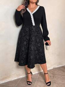 SHEIN LUNE 女士休闲优雅 V 领蕾丝边提花中长款冬季连衣裙长款女装