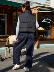 SHEIN 青少年时尚休闲秋冬套装，灰色圆领T恤搭配印花连帽裤，外套绗缝背心，时尚、舒适、温暖，适合户外休闲和日常通勤 - 彩色 - 查看 2