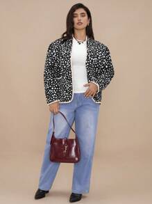 SHEIN VCAY Plus Size Reversible Heart Stitch Black & White Floral Print Padded Coat With Pockets, Casual Resort Wear, For Winter