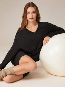 GLOWMODE Modal Silky Smooth Oversized V-Neck Hip Length Long Sleeve Sweatshirt With Thumbholes Daily Casual  Spring Summer - Black - View 6