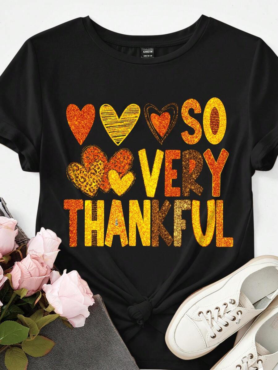 SHEIN Essnce 休闲简约心形图案圆领短袖修身大码女式 T 恤，适合夏季和感恩节 - 黑色 - 查看 1