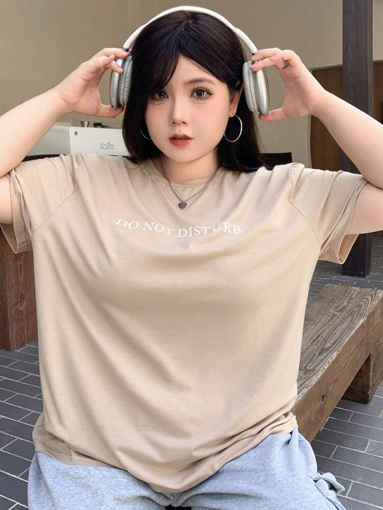 Dazy Plus Plus Size Round Neck Letter Print Loose Fit Short Sleeve T-Shirt, Spring & Summer Oversized T-Shirt Preppy Tops