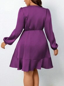 SHEIN Clasi 大码女式纯色灯笼袖侧系带装饰缎面裹身连衣裙 - 紫色 - 查看 2