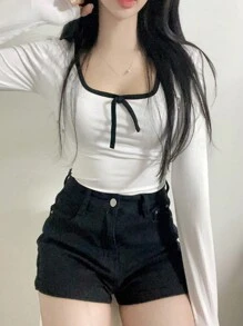 DAZY Women's Contrast Color Block Bowknot Decor Round Neck Long Sleeve White T-Shirt, Suitable For Spring/Summer