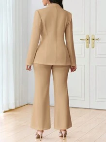 SHEIN Lady 秋冬春夏复古演唱会/音乐节端庄工作办公室休闲优雅鸡尾酒会情人节“白色编织翻领直筒不对称裹身单件袖新品合身长袖女套装 - 駝色 - 查看 2