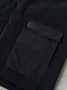 Manfinity Hypemode 男士前拉链口袋无袖休闲工装黑色背心，适合送给朋友、丈夫、男朋友的礼物