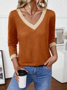 EMERY ROSE Camiseta de manga larga con cuello en V y bloques de color para mujer, versátil para camisetas gráficas de otoño y primavera - Multicolor - Ver 7