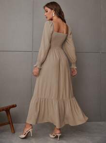 Chiquease 方领褶皱荷叶边下摆长款女装