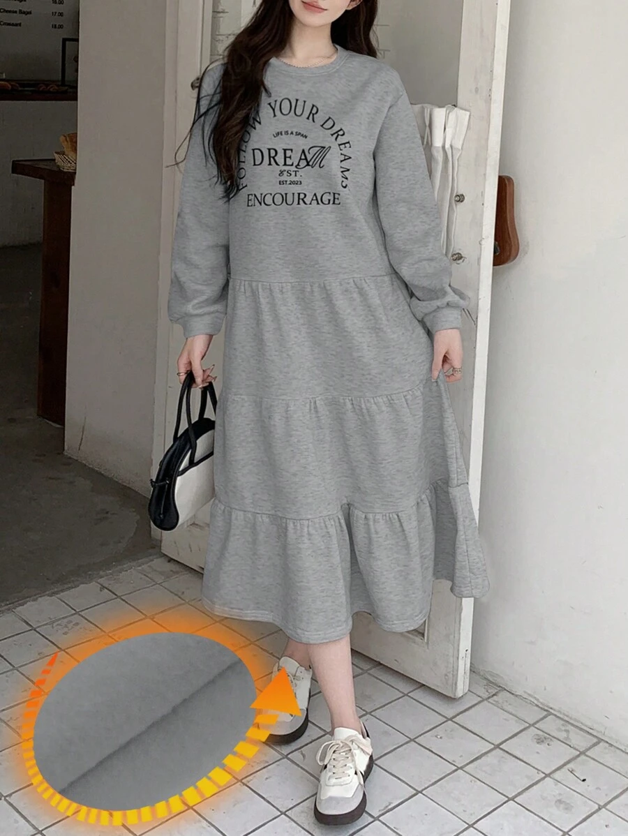 DAZY 女士字母印花圆领长袖荷叶边下摆休闲连衣裙，适合秋冬季，秋季女装