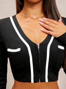 SHEIN SXY Conjunto de dos piezas cómodo y sexy para mujer, que incluye una blusa de manga larga con contraste blanco y negro y cremallera, y pantalones de tiro bajo.