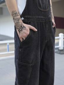 Manfinity Homme Men's Wide Strap Button Pocket Simple Casual Denim Bib Overalls