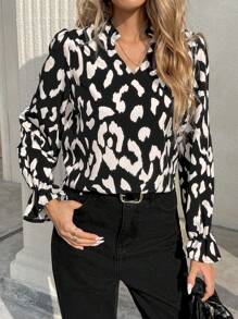 SHEIN Frenchy Allover Print Flare Sleeve Blouse,Commute,Minimalist,Office,Old Money,Simple,Long Sleeve Tops Winter Casual - Multicolor - View 4