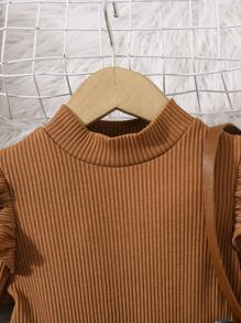 SHEIN Vestido ajustado de niña con cuello redondo, volantes, parches lisos y a cuadros