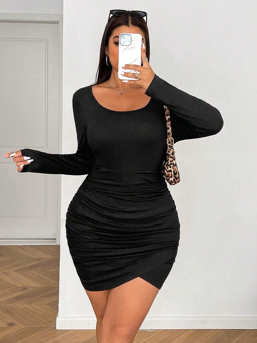 SHEIN EZwear 大码黑色修身长袖圆领连衣裙 - 黑色 - 查看 1