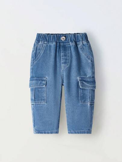 女婴日常城市街头休闲波西米亚风复古休闲工装牛仔裤，松紧腰带配扁平口袋，舒适。