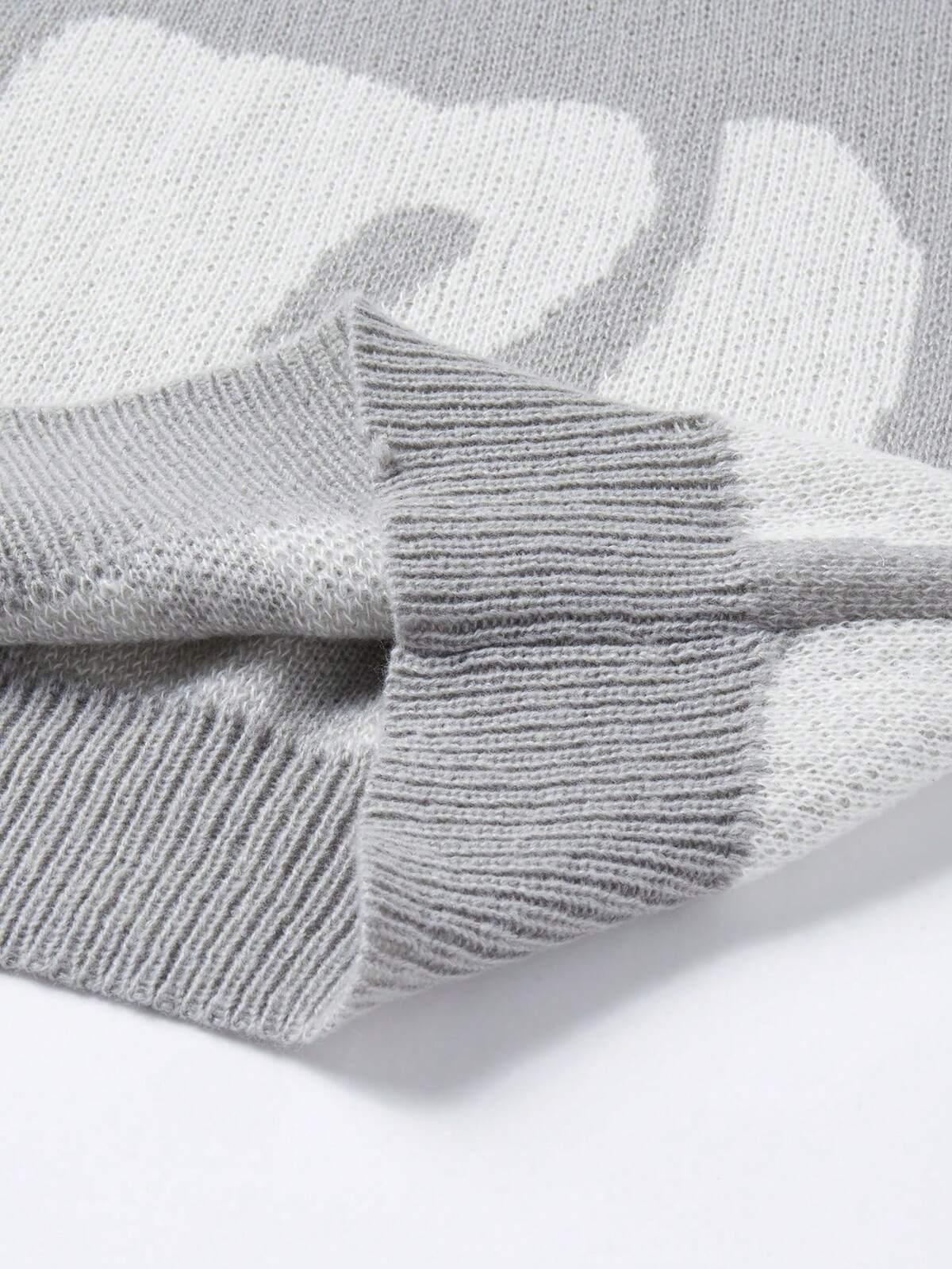 Manfinity Hypemode Pull décontracté à col rond, manches longues avec détail graphique, pour l'automne et l'hiver 11