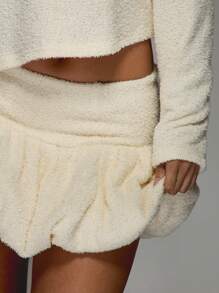 MISSGUIDED Mini saia de malha fofa com bainha de bolhas - Branco - Ver 3
