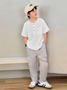 SHEIN 青少年男孩鬆身休閑短袖polo衫和長褲套裝 - 白色 - 查看 1