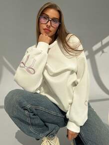 Aloruh 秋冬季女士超大白色蝴蝶结刺绣浪漫温暖内衬运动衫 - 白色 - 查看 5