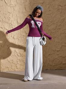 VARSITIE Maglie da donna sportive a maniche lunghe con stampa digitale e scollo monospalla in stile retrò - Viola rosso - Visualizzare 5