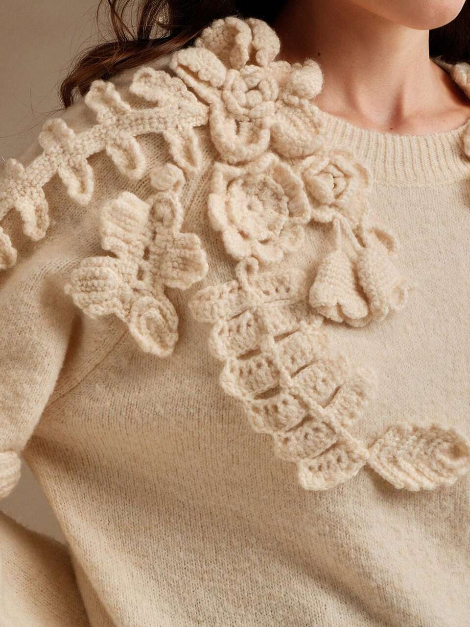 Elegant European Retro Style Handmade Floral 3D Knitted Sweater Fall Winter