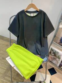 SHEIN Tween Boys Casual Street Style Oversized Graphic Round Neck Short Sleeve T-Shirt And Shorts Set, Suitable For Commuting, School, Everyday Casual Wear, Sports, Spring & Summer - Black - View 2