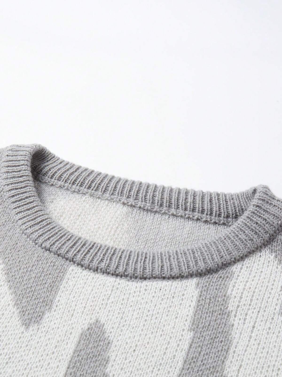 Manfinity Hypemode Pull décontracté à col rond, manches longues avec détail graphique, pour l'automne et l'hiver 7