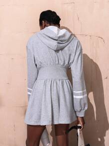 VARSITIE 字母印花落肩长袖连帽休闲短款女式连衣裙 - 灰色 - 查看 2