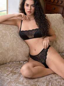 Charlaine Women Contrast Lace Comfortable Lingerie Set - Black - View 1