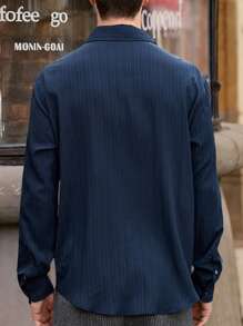 Manfinity VCAY 1 件男士编织修身常规领长袖休闲衬衫，适合日常穿着 - 藏蓝色 - 查看 2