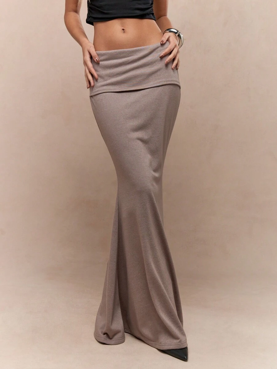 MISSGUIDED Folded Waistband Flare Hem Maxi Skirt