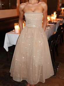 Opulessa فستان متوسط الطول ذو خصر مرتفع مناسب، مزين بعقدة مافوفة من الكروشيه باللون الأحادي، للعطلات