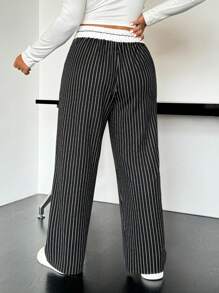 SHEIN EZwear Pantalones casuales holgados de talle alto con pliegues y rayas en patchwork para mujer de talla grande