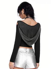 ROMWE Grunge Punk Y2K Sexy Skull & Cross Print Metallic Silver Graphic Cropped Off Shoulder Hooded T-Shirt - Black - View 5