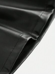 青少年女孩百搭简约日常甜美酷炫 PU 纯色褶皱迷你裙