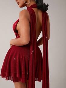 SHEIN SXY Vestido mini sexy y minimalista en color borgoña de Angola con flecos extra largos, cuello profundo drapeado y espalda descubierta, adecuado para fiestas, citas, reuniones y cumpleaños