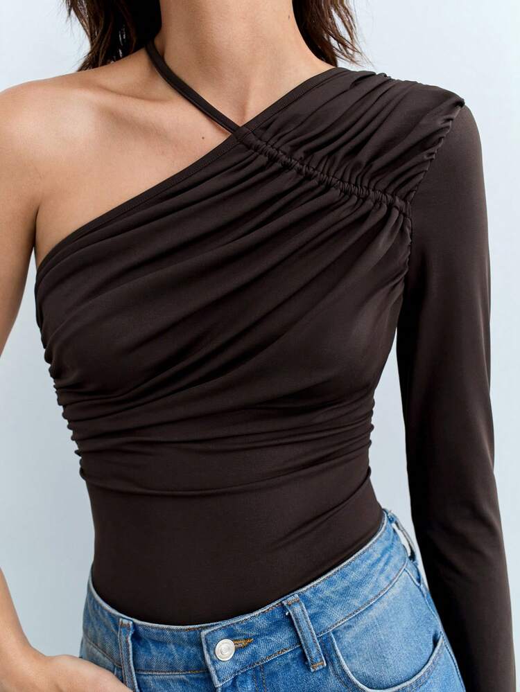 SHEIN Maija 여성용 짙은 갈색 비대칭 네크라인 러쉬 홀터 끈조절 디자인 멀티유스 봄/여름 캐주얼 탑, 조절 가능한 밑단과 소매, 도시적인 모던 라이프스타일에 적합