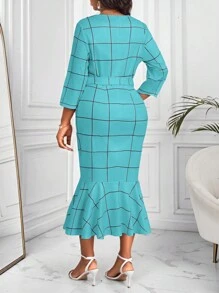 SHEIN Lady 大码女式中长款前扣格子印花连衣裙