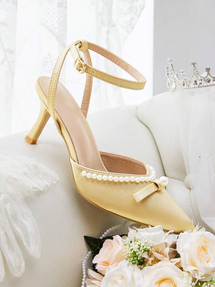 CUCCOO HITCHD Women Faux Pearl Decor Simple Pointed Toe Flats, Casual Daily Wear For Christmas And New Year Holiday Vibe Fall And Winter Valentines