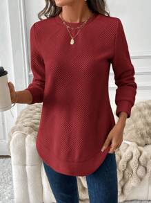 Tenues de femmes pour les fêtes du Nouvel An, vêtements de femmes rouges de Noël. Sweat-shirt-shirt basique en tricot gaufré à col rond asymétrique, confortable et décontracté pour femmes. Hauts à manches longues pour la remise des diplômes, la rentrée scolaire, la remise des diplômes, les tenues d'enseignante pour femmes, la rentrée scolaire en automne/hiver