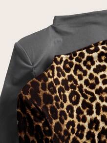 SHEIN Clasi 2pcs Women Leopard Print Mock Neck Versatile T-Shirts